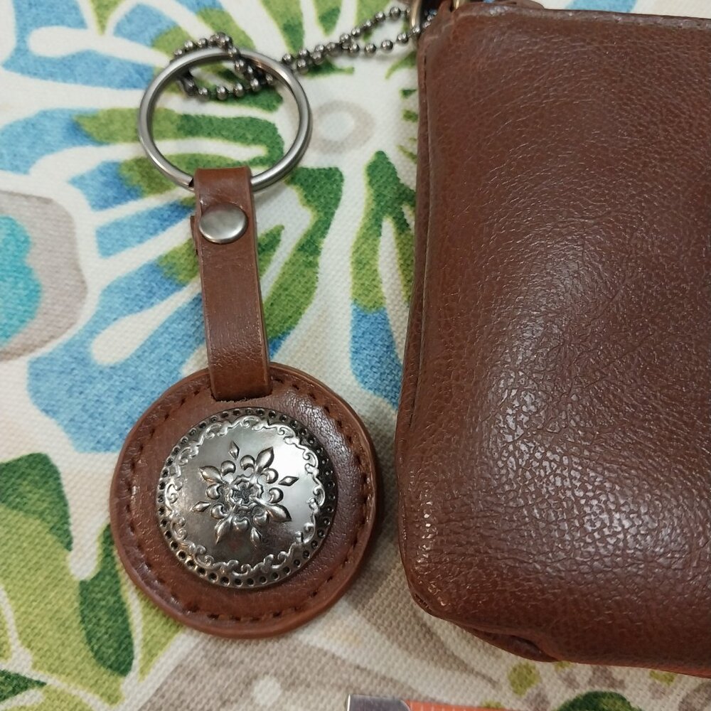 3361 Roselli Leather Pouch with Key Fob. - Picture 2 of 4